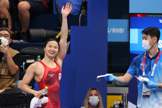 麥妮爾奪女子100米蝶泳金牌。Reuters