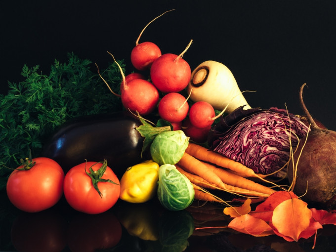 蔬菜除了热量低、有饱足感外，还含有多种维生素及矿物质。unsplash图片