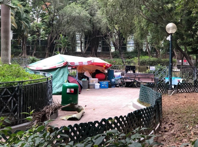 深水埗通州街公园长期有露宿者生活。资料图片