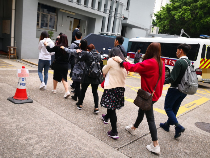 部分被捕女子。警方图片