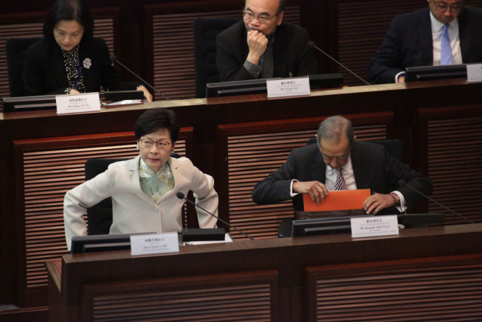 林郑月娥（前左）透露，建馆构想始于2015年9月。