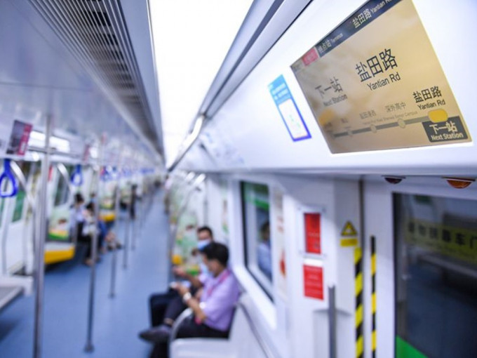 深圳地鐵公司一名26歲的員工韋慶鑫，日前答應向一名4歲兒童捐獻造血幹細胞。新華社圖片