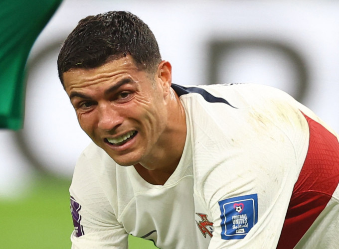 C朗拿度为葡萄牙未能夺得卡塔尔世界杯落泪，绝对唔会为钱背弃葡萄牙。REUTERS