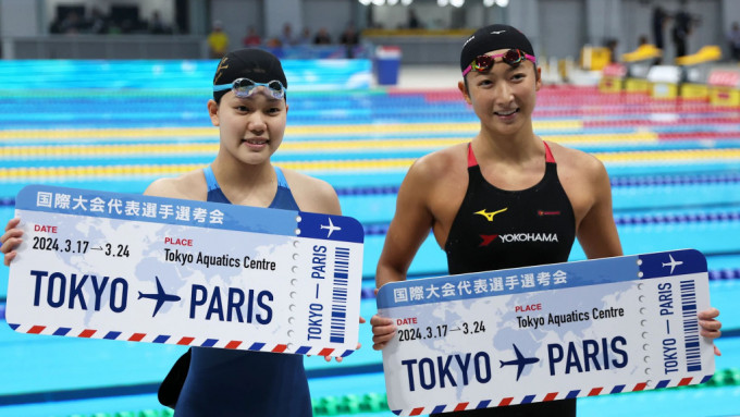 抗癌女斗士池江璃花子（右）周日取得100米蝶泳的奥运参赛资格。资料图片