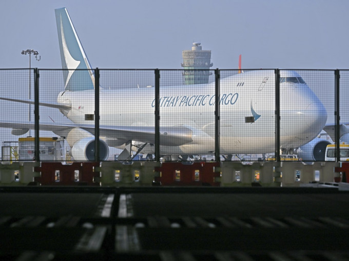 国泰航空指涉及违反外站逗留规定的货机机师已离职。资料图片