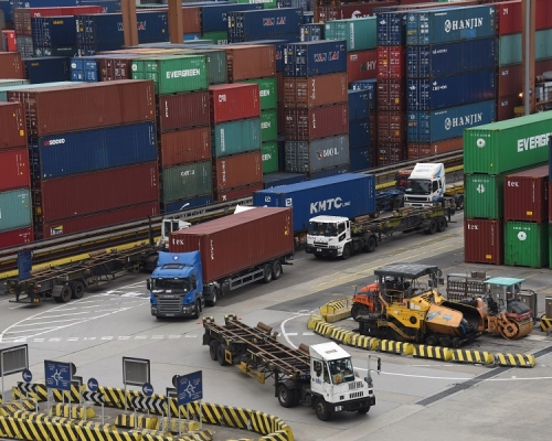 7月份本港整體出口和進口貨值均錄得按年升幅。資料圖片