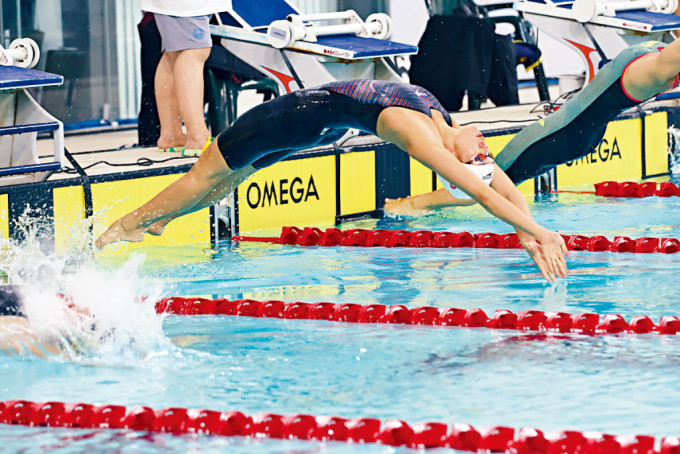 欧铠淳5年前定下在100米背泳游入1分钟内的目标，希望在今届亚运完成。