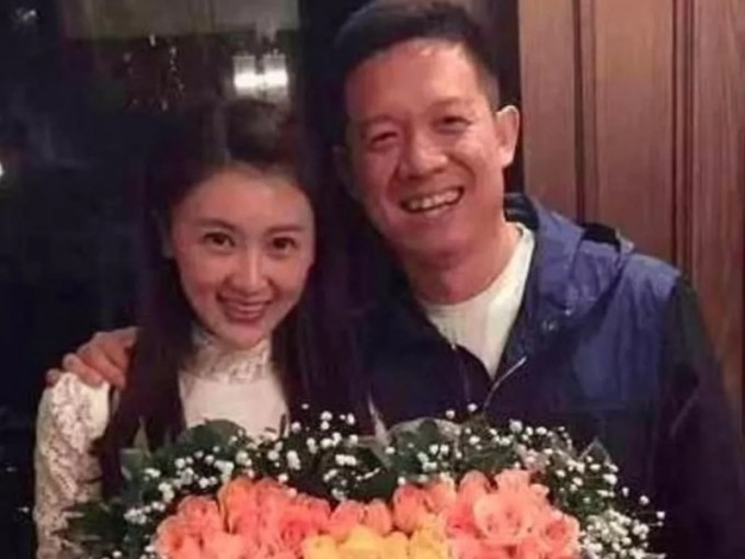 樂視前董事長賈躍亭辦離婚手續，破產前曾向妻轉帳51萬美元。網圖