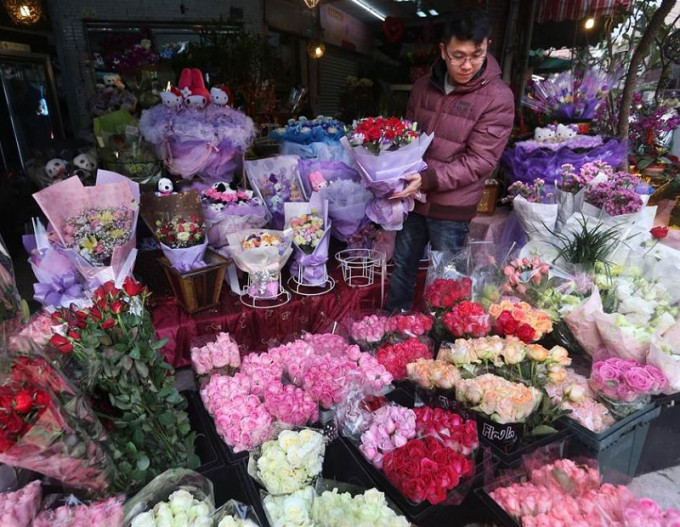 受疫情影响，云南花卉市场在内地交易量大减。网上图片