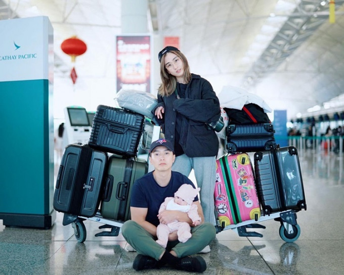 陳柏宇和老婆符曉薇現身機場，重點是他們身後的六個大行李箱。陳柏宇ig圖片