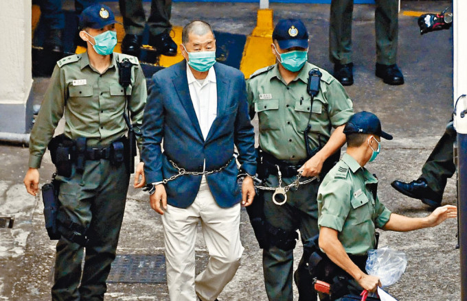壹傳媒創辦人黎智英涉嫌違反《香港國安法》，被控「串謀勾結外國勢力」等罪。