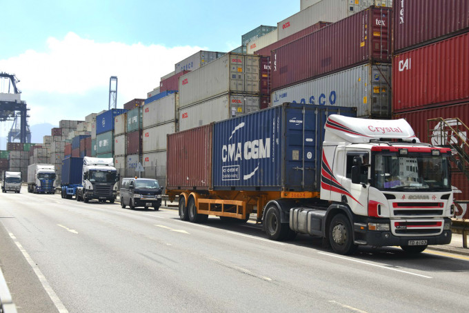 今年头4个月香港出口货量及进口货量分别下跌7.4%及8.5%。资料图片