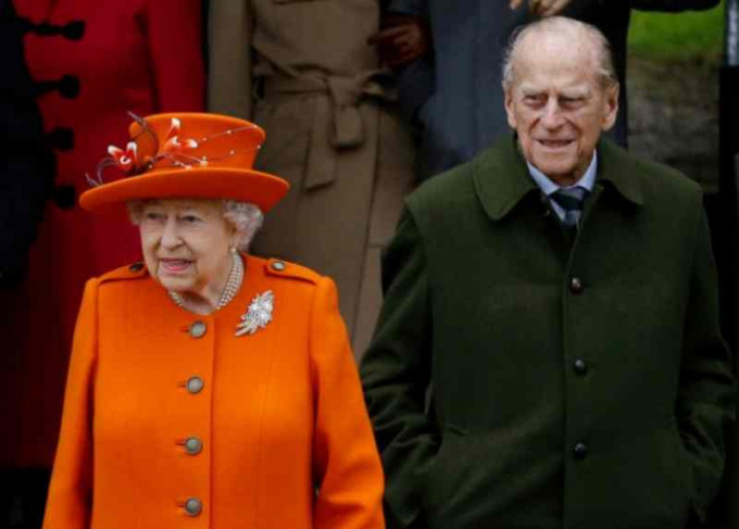 英女皇和皇夫已接种新冠疫苗。AP