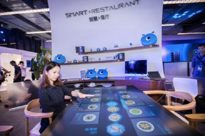 智能餐厅预计1年内可投入商用运作。