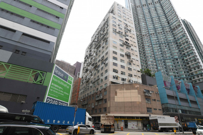荃湾工厦「劏房」罕见推拍，最细71尺开价25万。