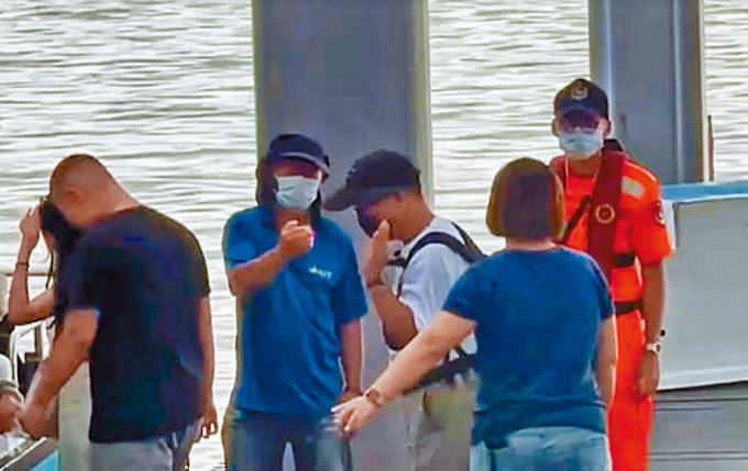 台灣岸巡主管放行大陸網紅登上澎湖。