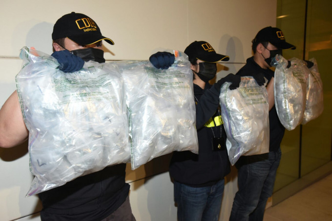 海关大围检4公斤疑大麻。