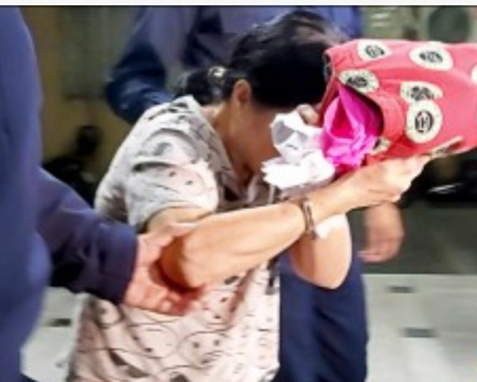 印尼籍63岁外婆被警方带返警署调查。