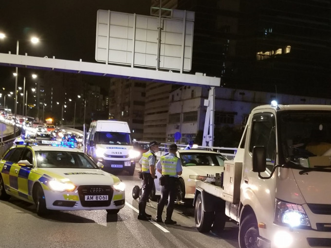 警方於新界及九龍區打擊交通違例。警方圖片