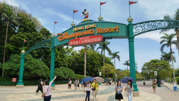 香港迪士尼乐园今年首3个月更创下历来最佳季度业绩。冯健文摄