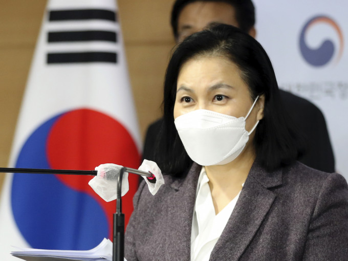 南韓政府宣布，韓國候選人俞明希放棄角逐世界貿易組織總幹事一職。AP圖片