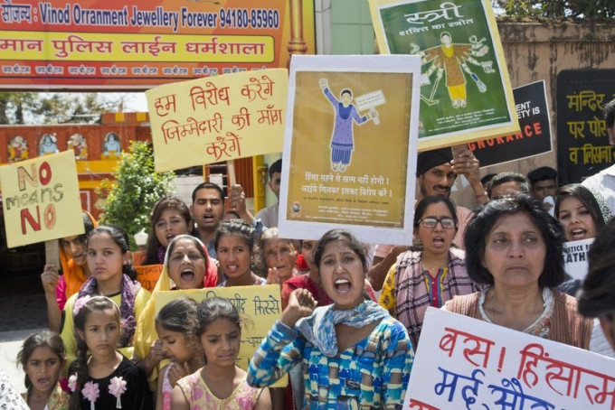 印度妇女反抗性暴力。AP资料图片