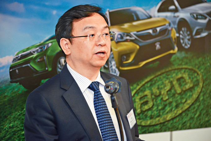 王传福表示，中国汽车产业正进行结构性调整，电动化在上半场已驶入快车道。
