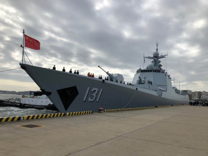 太原號軍艦是中國自行設計生產的新型導彈驅逐艦。（網圖）