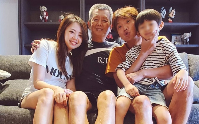 上月台灣父親節，小鬼與妹妹及外甥跟父親慶祝，成為他們一家最後合照。