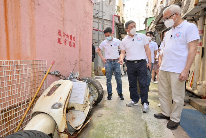 卓永興指月內推出網頁，供市民舉報衞生黑點。（資料圖片）