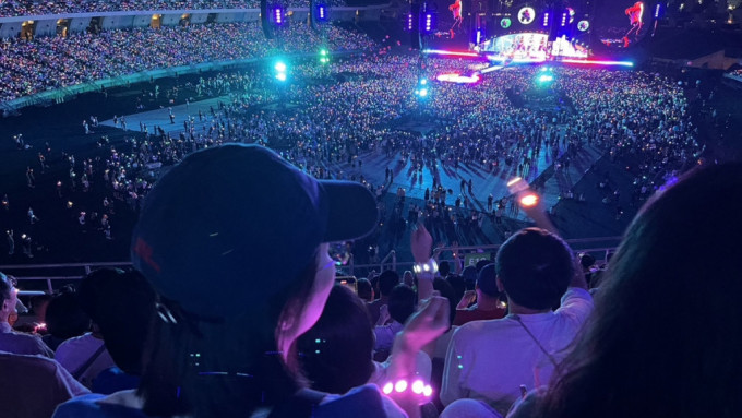 英國搖滾天團Coldplay，最近在高雄的世運主場館舉辦世界巡迴演唱會。