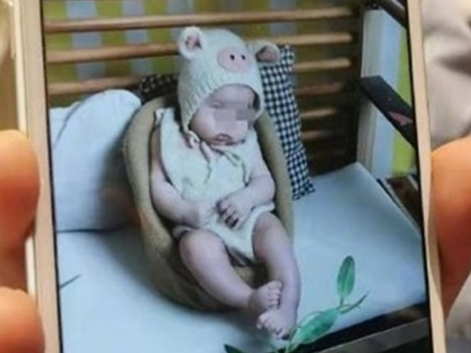 四月大女婴推拿治疗后死亡。网上图片