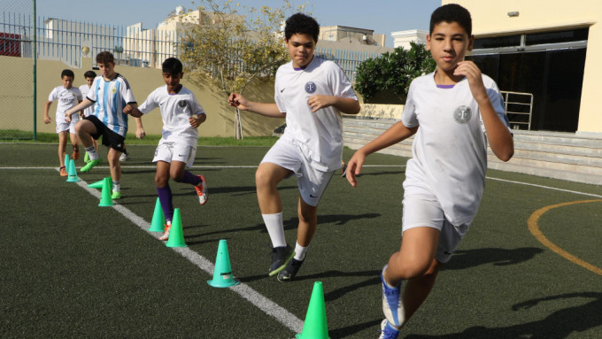 多哈ICON青训学院的冬令训练营，吸引大批卡塔尔足球小将报名受训。