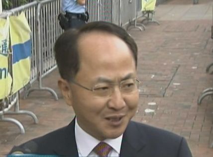 王志民今日履新任香港中联办主任。有线电视截图