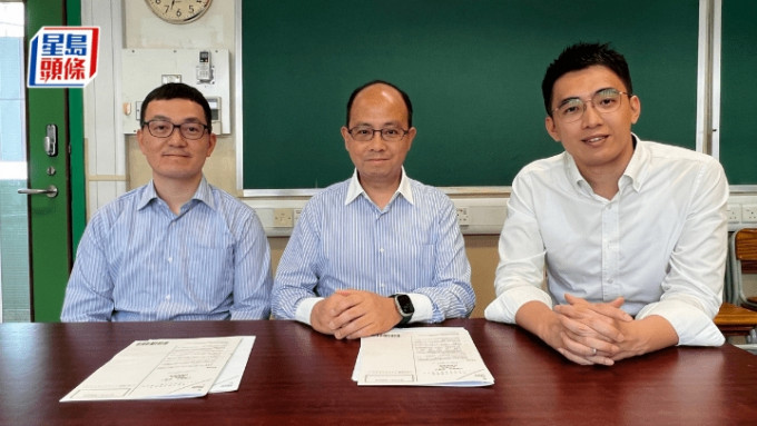 宁波公学中文科科主任费双广(左)及助理校长吕志凌（右）。