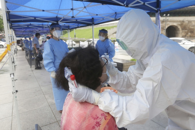 南韩检测出3种病毒变异全由境外输入，世衞资料库并无记录。AP图片