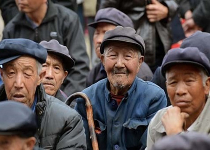 改革开放以来中国平均预期寿命明显延长。新华社图片
