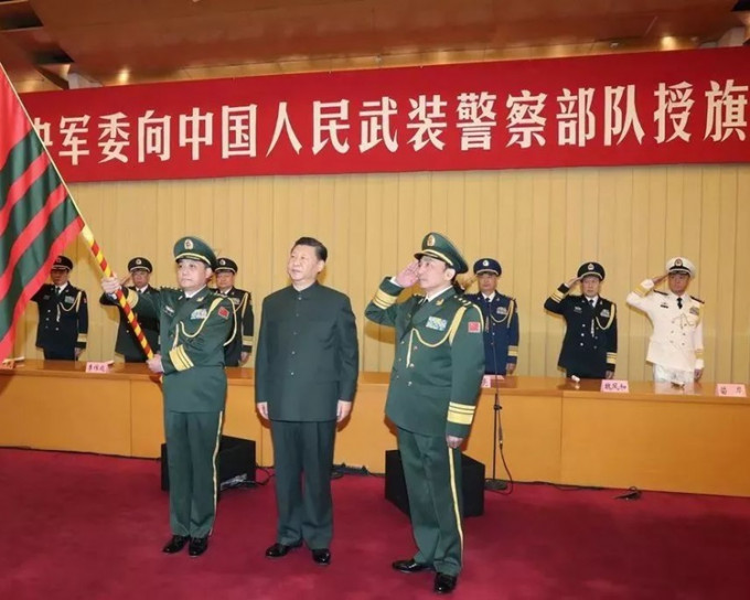 授旗儀式於今天上午10時在北京八一大樓舉行。網圖