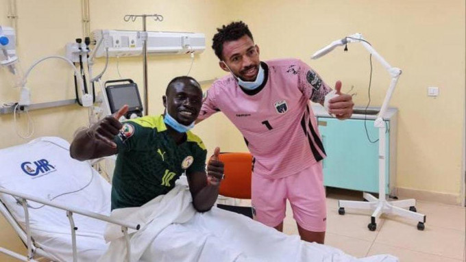 文尼非洲杯十六强因撞伤头部送院，意外拯救垂死青年一命。网上图片