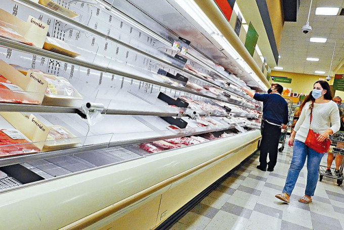 Omicron擾亂供應鏈，美國邁阿密的超市缺貨。 