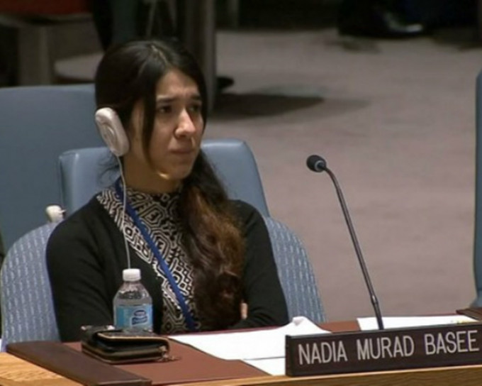 娜迧雅在聯合國上作證。網圖