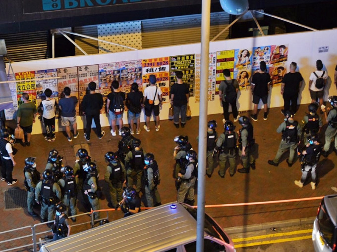 8月31日當晚拘捕大批聚集人士。資料圖片