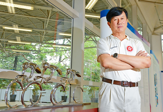 香港單車隊總教練沈金康