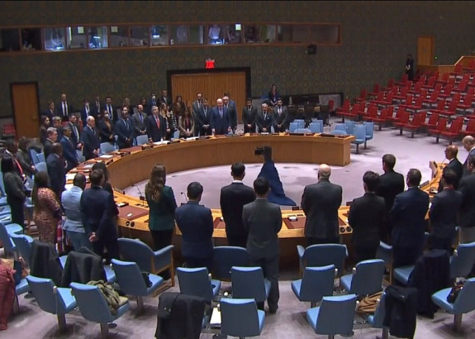 联合国安理会为江泽民默哀。