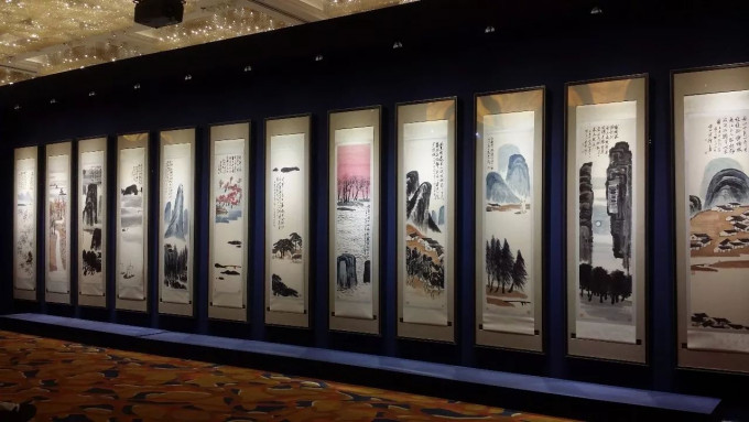 齊白石作品《山水十二屏》在北京展出。 網上圖片