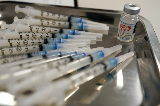 美国公布分享首批2500万剂新冠疫苗详情。AP图片