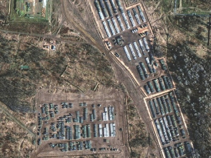 衞星图片显示，在俄罗斯边境有大批士兵集结。 （网上图片）