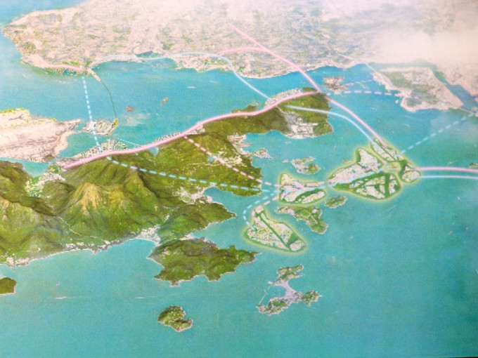 林鄭月娥強調，明日大嶼第一期交椅洲填海提供15至16萬住宅單位。資料圖片
