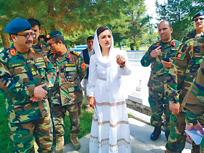 阿富汗最年轻女市长加法里。