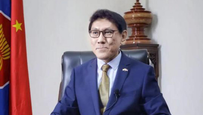 缅甸驻华大使苗丹佩疑心脏病发作在云南去世。